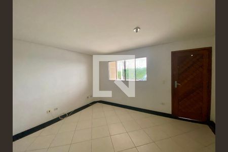 Casa de Condomínio para alugar com 3 quartos, 120m² em Vila Maricy, Guarulhos