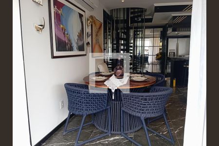 Sala de apartamento à venda com 2 quartos, 170m² em Barra da Tijuca, Rio de Janeiro