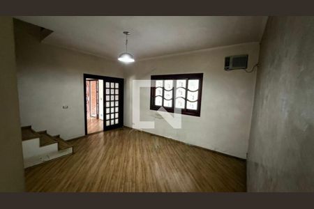 Casa à venda com 3 quartos, 298m² em Vila Represa, São Paulo