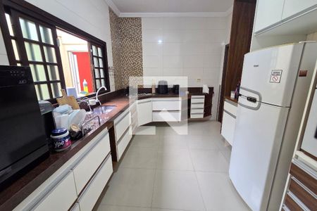 Cozinha de casa para alugar com 2 quartos, 194m² em Nova Mirim, Praia Grande