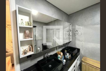 Casa à venda com 3 quartos, 202m² em Campo Grande, São Paulo