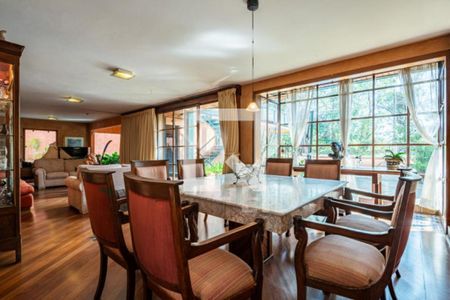 Casa à venda com 4 quartos, 705m² em Jardim Guedala, São Paulo