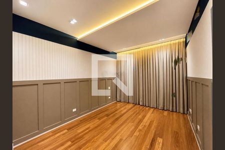 Casa à venda com 5 quartos, 640m² em Centro Comercial Jubran, Barueri