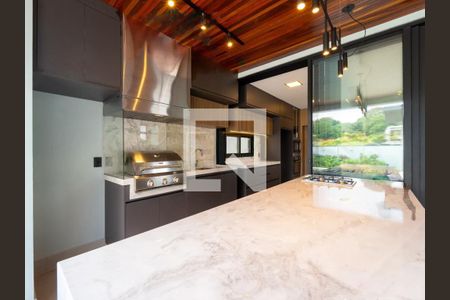Casa à venda com 4 quartos, 325m² em Chácara Terra Nova, Jundiaí