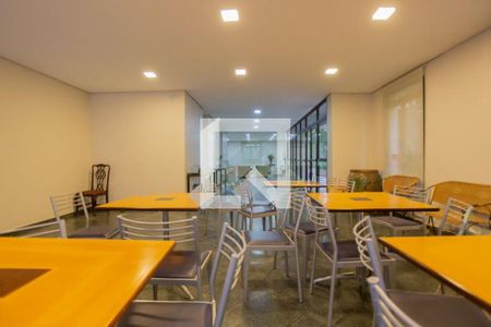 Apartamento à venda com 3 quartos, 102m² em Moema, São Paulo