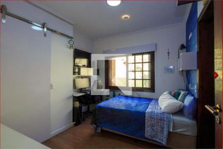 Casa à venda com 4 quartos, 279m² em Jardim Marajoara, São Paulo