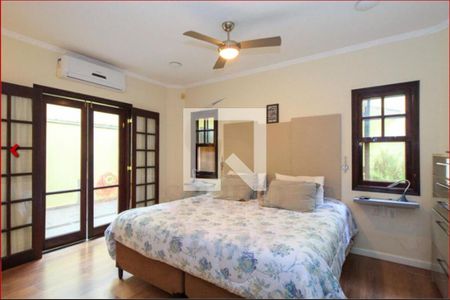 Casa à venda com 4 quartos, 279m² em Jardim Marajoara, São Paulo