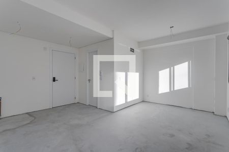 Sala/Quarto de kitnet/studio à venda com 1 quarto, 30m² em Jardim do Salso, Porto Alegre