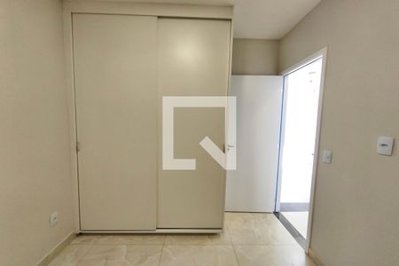 Quarto 2 de apartamento para alugar com 2 quartos, 42m² em Jardim Ibirapuera, Campinas