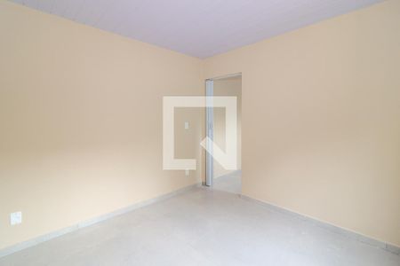 Quarto de casa para alugar com 1 quarto, 50m² em Padre Miguel, Rio de Janeiro