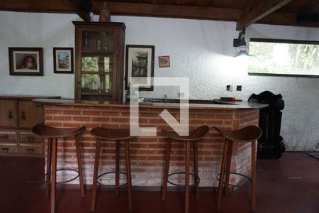 Sala de casa para alugar com 4 quartos, 3500m² em Vale do Sol, Embu das Artes