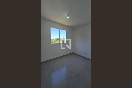 Quarto de apartamento para alugar com 2 quartos, 45m² em Santa Cruz, Rio de Janeiro