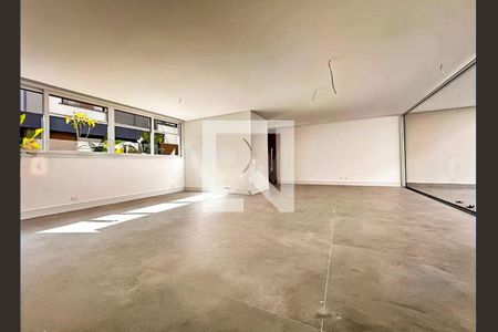 Casa à venda com 4 quartos, 557m² em Santo Amaro, São Paulo