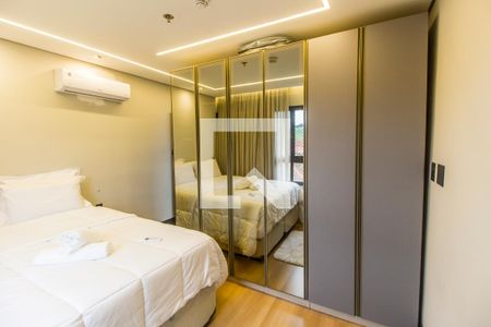 Suíte de apartamento à venda com 2 quartos, 60m² em Empresarial 18 do Forte, Barueri