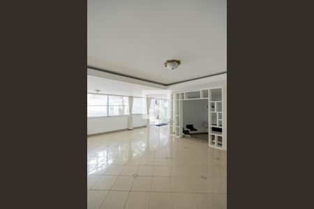 Foto 03 de casa de condomínio à venda com 4 quartos, 665m² em Alphaville Residencial Um, Barueri