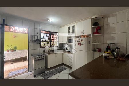 Casa à venda com 3 quartos, 269m² em Jardim Bela Vista, Campinas