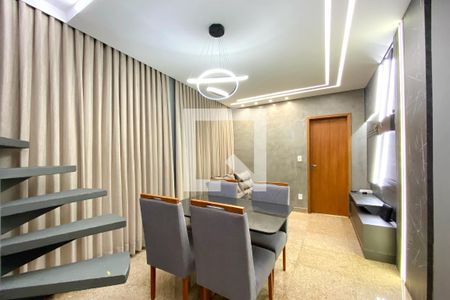 Sala de apartamento para alugar com 2 quartos, 140m² em Santo Antônio, Belo Horizonte
