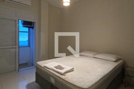 Quarto 1 de apartamento para alugar com 2 quartos, 80m² em Ponta da Praia, Santos