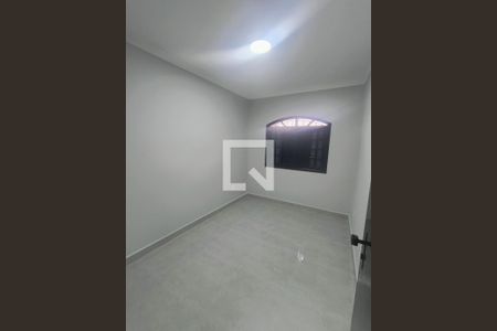 Quarto de casa para alugar com 4 quartos, 275m² em Jardim Santo Alberto, Santo André