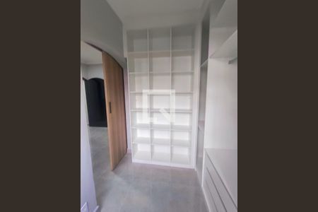 Quarto de casa para alugar com 4 quartos, 275m² em Jardim Santo Alberto, Santo André