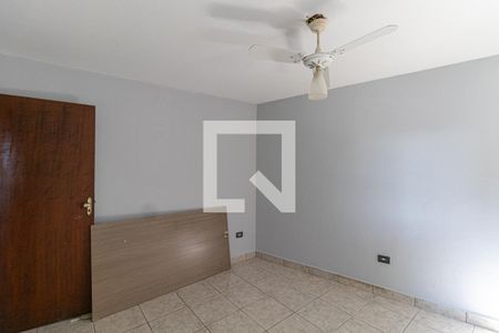Quarto 1 de casa para alugar com 3 quartos, 80m² em Jardim Danfer, São Paulo