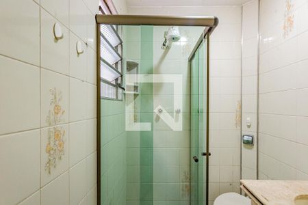 Banheiro de casa à venda com 2 quartos, 120m² em Parque Fongaro, São Paulo