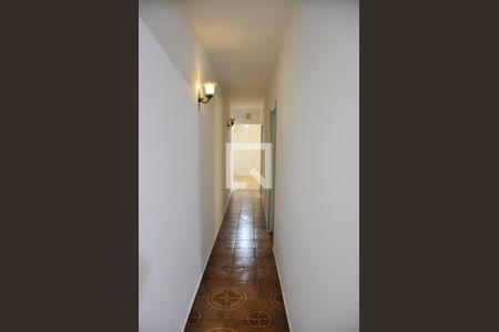 Detalhe - Corredor Interno de casa para alugar com 3 quartos, 320m² em Vila Bonilha Nova, São Paulo