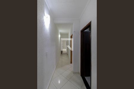 Corredor de casa para alugar com 2 quartos, 100m² em Jardim Nazareth, São Paulo