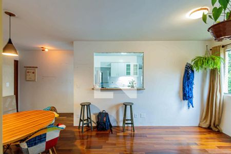 Sala de apartamento para alugar com 2 quartos, 64m² em Jardim Pinheiros, São Paulo