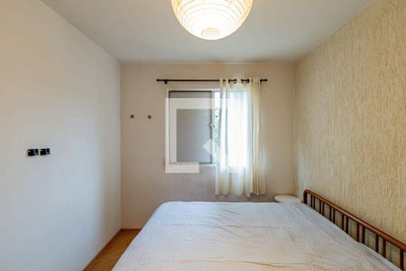 Quarto 01 de apartamento para alugar com 2 quartos, 64m² em Jardim Pinheiros, São Paulo