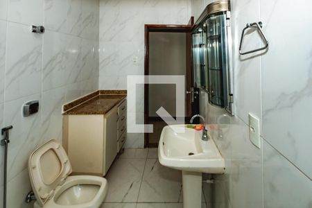 Casa para alugar com 6 quartos, 200m² em Planalto, Belo Horizonte
