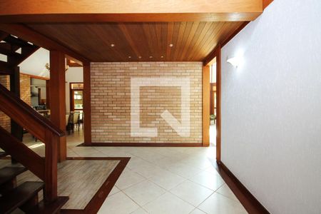 Sala de Entrada de casa de condomínio para alugar com 5 quartos, 600m² em Jardim Mediterraneo, Cotia