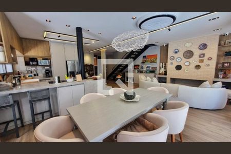 Foto 01 de casa de condomínio à venda com 3 quartos, 240m² em Centro Empresarial Tamboré, Santana de Parnaíba