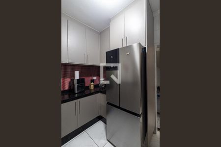 Sala e Cozinha  de casa de condomínio à venda com 2 quartos, 64m² em Vila Uniao (zona Leste), São Paulo