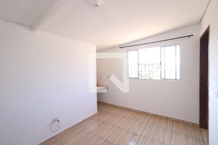 Sala de casa para alugar com 2 quartos, 65m² em Serraria, Diadema