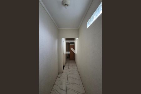 Corredor  de casa à venda com 2 quartos, 250m² em Jardim Nova Europa, Campinas