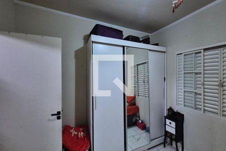 Quarto 1  de casa à venda com 2 quartos, 250m² em Jardim Nova Europa, Campinas