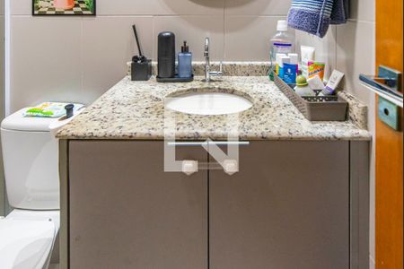 Banheiro de apartamento à venda com 2 quartos, 100m² em Vila Alice, Santo André