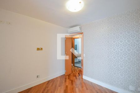 Suite de casa à venda com 2 quartos, 136m² em Vila Campo Grande, São Paulo