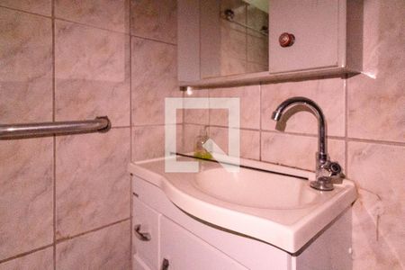 Banheiro 1 de casa à venda com 5 quartos, 154m² em Jardim Rosa de Franca, Guarulhos
