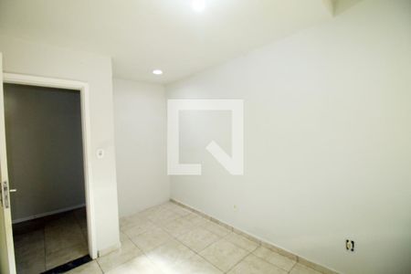 Quarto 2 de casa para alugar com 2 quartos, 70m² em Vila da Penha, Rio de Janeiro