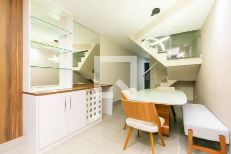 Sala de casa para alugar com 3 quartos, 200m² em Vila Bela, São Paulo