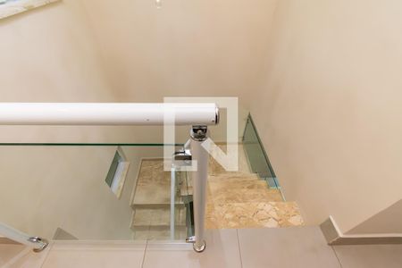Escada de casa para alugar com 3 quartos, 200m² em Vila Bela, São Paulo