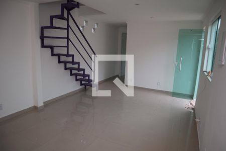 SALA de casa para alugar com 3 quartos, 120m² em Vargem Grande, Rio de Janeiro