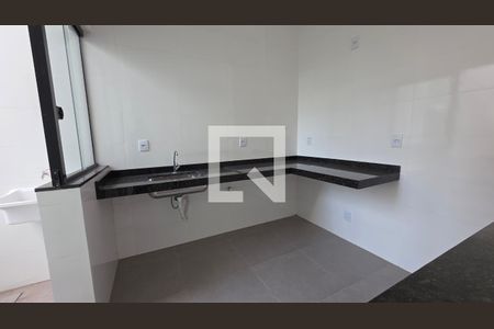 Casa para alugar com 3 quartos, 180m² em Sta Cruz, Vespasiano