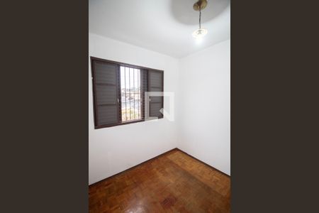 QUARTO 1 de casa para alugar com 3 quartos, 110m² em Vila Carbone, São Paulo