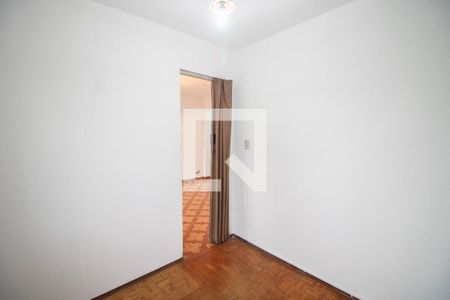 QUARTO 1 de casa para alugar com 3 quartos, 110m² em Vila Carbone, São Paulo