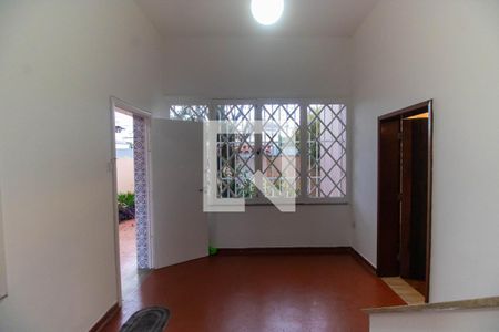 Hall de entrada de casa para alugar com 6 quartos, 300m² em São Francisco, Niterói