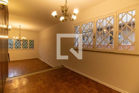 Sala de casa para alugar com 6 quartos, 300m² em São Francisco, Niterói