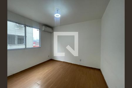 Quarto 2 de apartamento para alugar com 2 quartos, 48m² em Santos Dumont, São Leopoldo